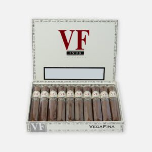 سيجار فيغافينا 1998 الفاخر في علبة أنيقة مفتوحة.