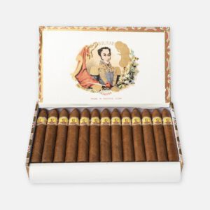 سيجار بوليفار بيليكوسوس فينوس في علبة أنيقة مصنوعة في هافانا.