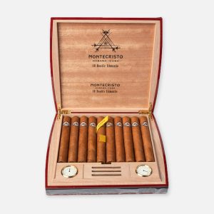 سيجار مونتيكريستو دوبل إدموندو في صندوق خشبي أنيق.