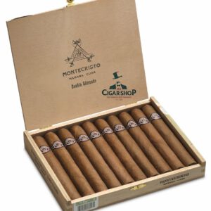 سيجار مونتيكريستو دوبل إدموندو في صندوق خشبي أنيق.