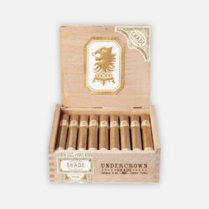 سيجار درو إستيت أندركراون شيد جران تورو في صندوق خشبي أنيق.