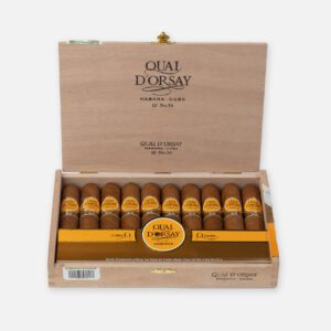 سيجار كيه دورسيه هابانا الكوبي في علبة خشبية أنيقة.