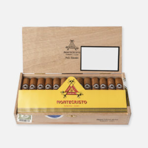 سيجار مونتي كريستو بيتي إدموندو في علبة خشبية أنيقة.