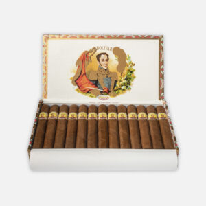 سيجار بوليفار، مزيج كوبي قوي، تقديم أنيق.