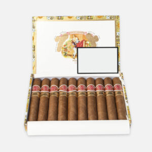 سيجار روميو وجولييت في علبة مزخرفة مفتوحة.