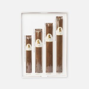 تشكيلة سيجار دافيدوف وينستون تشرشل، عرض أنيق وراقٍ.