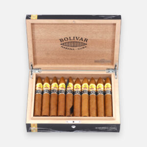 سيجار بوليفار بيليكوزوس فينوس في صندوق خشبي.