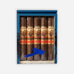 إنكليف من إيه جيه فيرنانديز؛ سيجار ممتاز في عبوات زرقاء أنيقة.