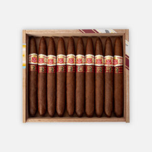 سيجار هويو دي مونتيري إكسكاليبور في تغليف أنيق باللونين الأحمر والذهبي.