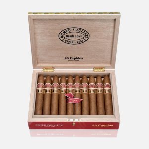 سيجار روميو وجولييت في صندوق خشبي أنيق.