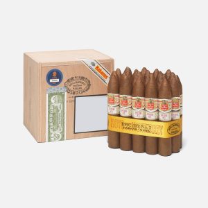 سيجار هويو دي مونتيري إبيكور رقم 2 بعرض أنيق.