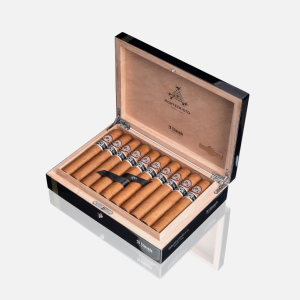 سيجار مونتيكريستو إدموندو في علبة أنيقة سوداء وخشبية.