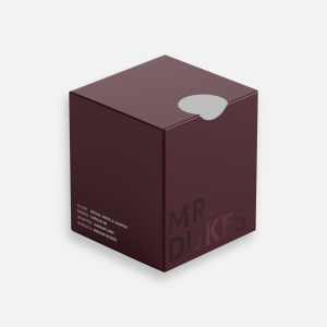 علبة سيجار السيد دوكس، تصميم كستنائي أنيق.